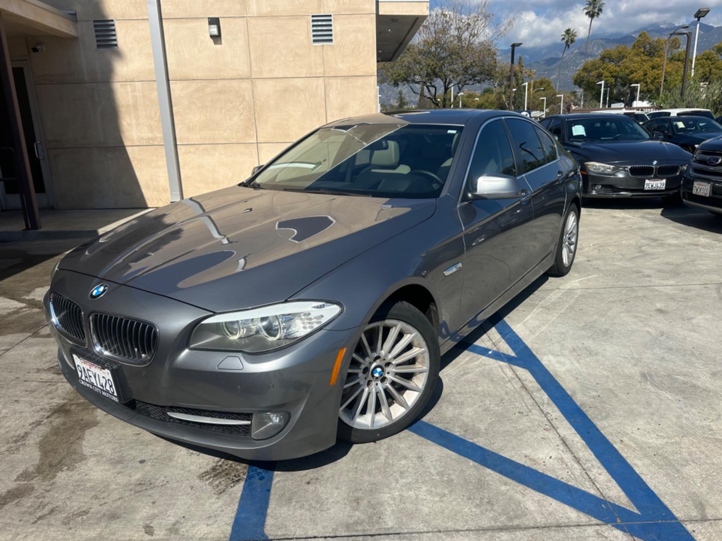 2013 Silver Metallic /Black BMW 5-Series 535i (WBAFR7C53DC) with an 3.0L L6 DOHC 24V engine, Automatic transmission, located at 30 S. Berkeley Avenue, Pasadena, CA, 91107, (626) 248-7567, 34.145447, -118.109398 - Navigation! Back-up Camera! Leather Seats! Moon roof! This 2013 BMW 5-Series 535i looks and drives well! Bad Credit? We can help! We are the bank. All our cars are thoroughly inspected and reconditioned by our technicians. FREE CARFAX report. Stop by or call to speak with our friendly staff. Whether - Photo#0